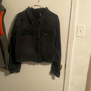 Black jean jacket size large